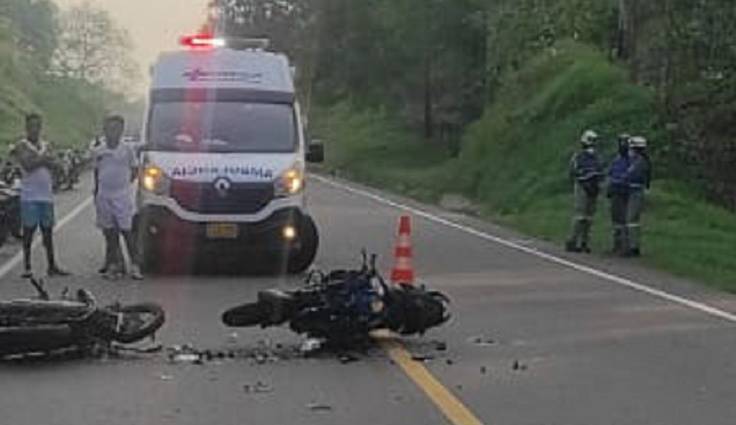 Motociclista Murió En Ibagué Luego De Invadir Un Carril Y Ser Embestido Por Una Tractomula